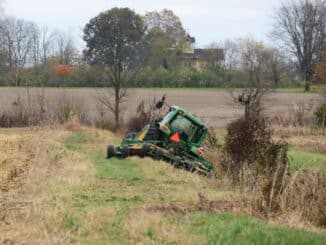 JOHN DEERE