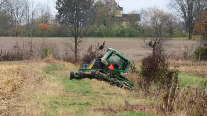 JOHN DEERE